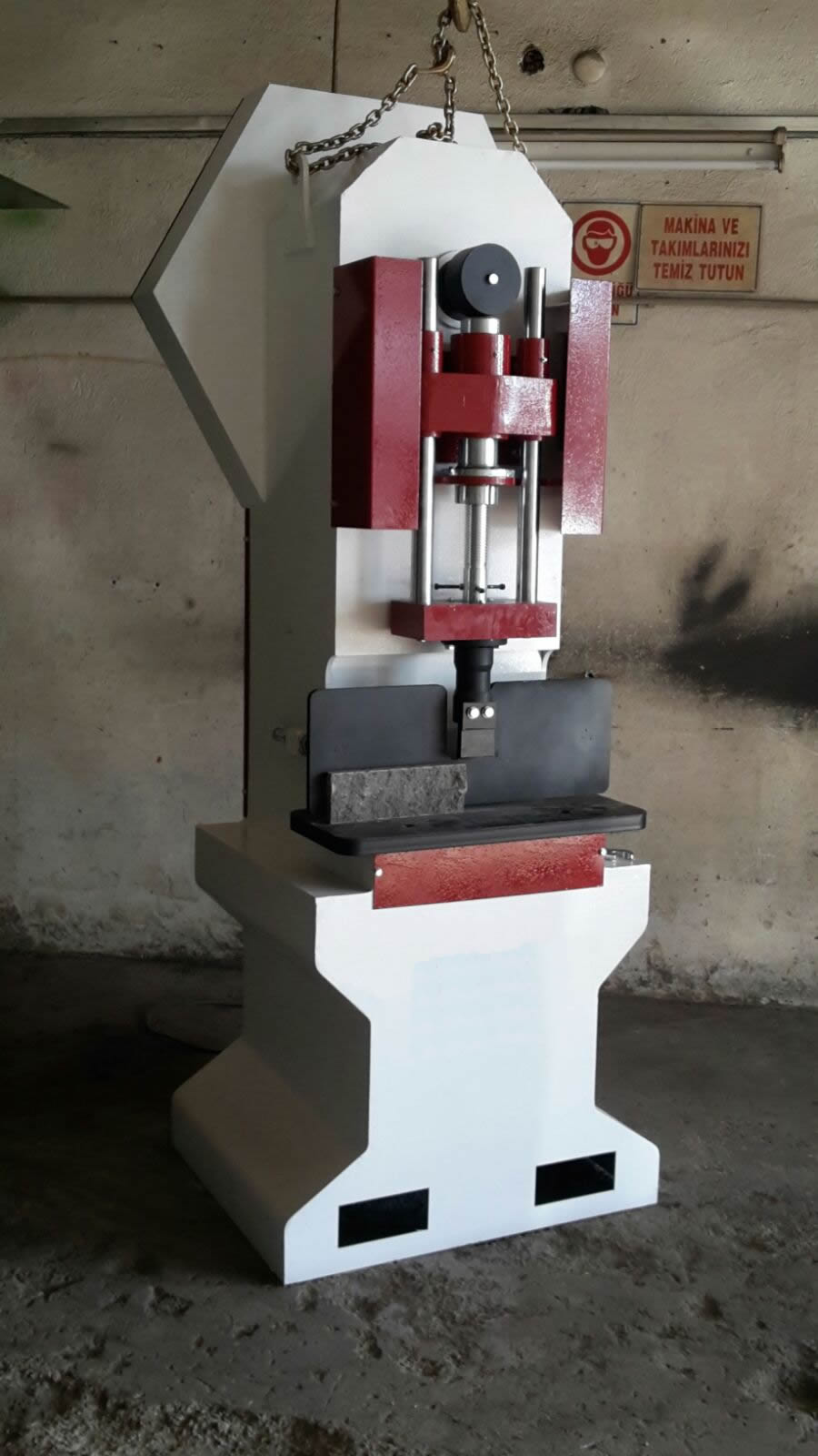 Taş Patlatma Makinası 1